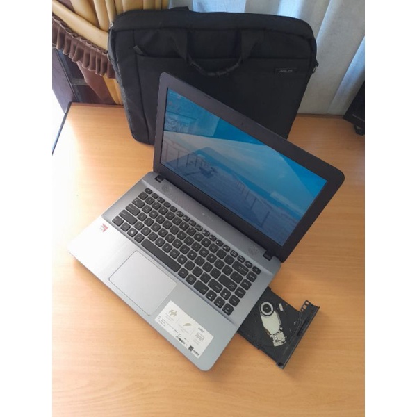 Laptop Second Asus X441B Windows Ori Intel N4000 Ram 4GB HDD 1T  Mulus  No Minus - Laptop Bekas - Laptop Seken