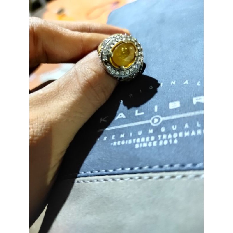 

Yellow Shafir