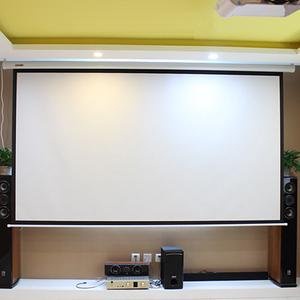 Layar MOTORIZED PROJECTOR SCREEN 84 X 84 INCH (2.1 m x 2.1 m)