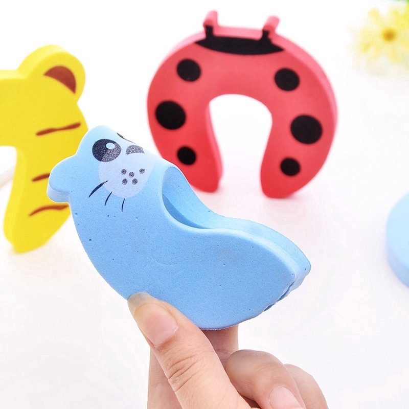 1Pcs Cartoon Child Safety Protection Card Lock / Cute Animal Security Card Door Stopper /  Child Finger Door Clamp Protector