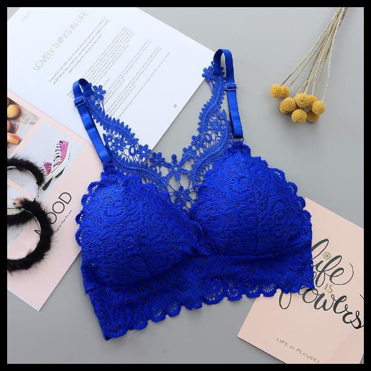 BRA SEAMLESS SEXY LACE TRIANGLE CUP GATHER WOMEN'S BRA B023 - PUTIH, FREE