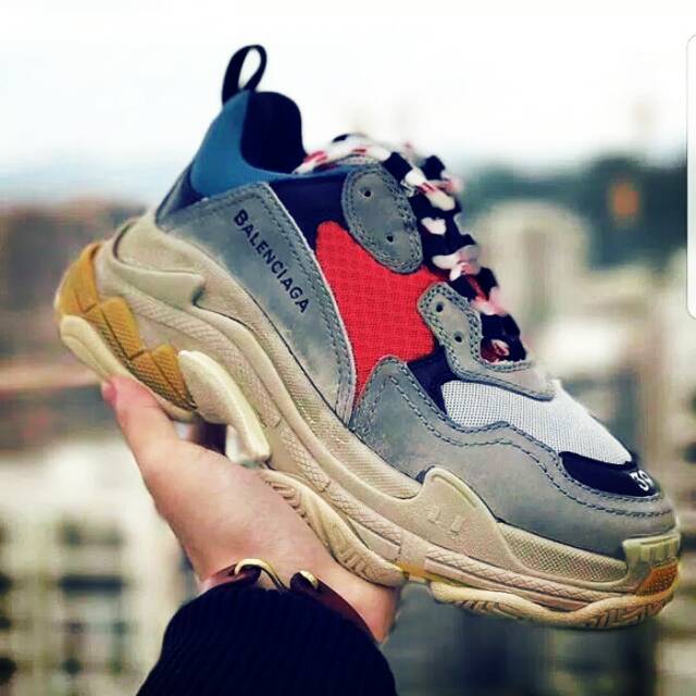BALENCIAGA TRIPLE S Un Authorized original / sepatu pria / sneakers