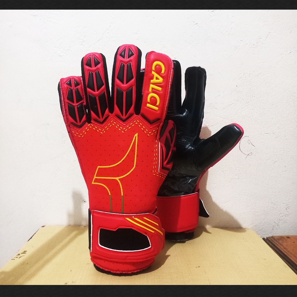 Sarung Tangan Kiper CALCI SENTINEL AIR RED GK Gloves + String Bag