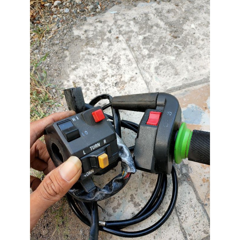 holder ninja rr r s gas kontan ninja rr r ss original copotan / holder kanan kiri ninja r original