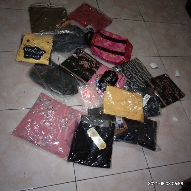 Batik Couple Keluarga Maura Sania Ruffle Ori Ndoro Jowo Dnt Motif Terkini 2021