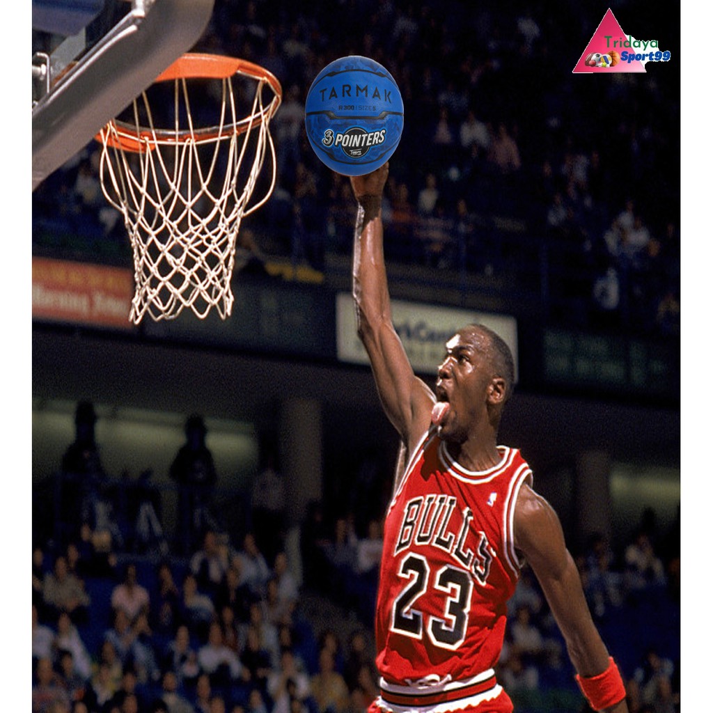 BASKET BASKET R300 SIZE 5 FIBA OFFICIAL BOLA BASKET INDDOR OUTDOOR  TARMAK BIRU