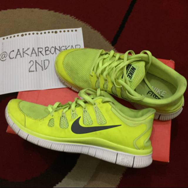 sepatu nike free