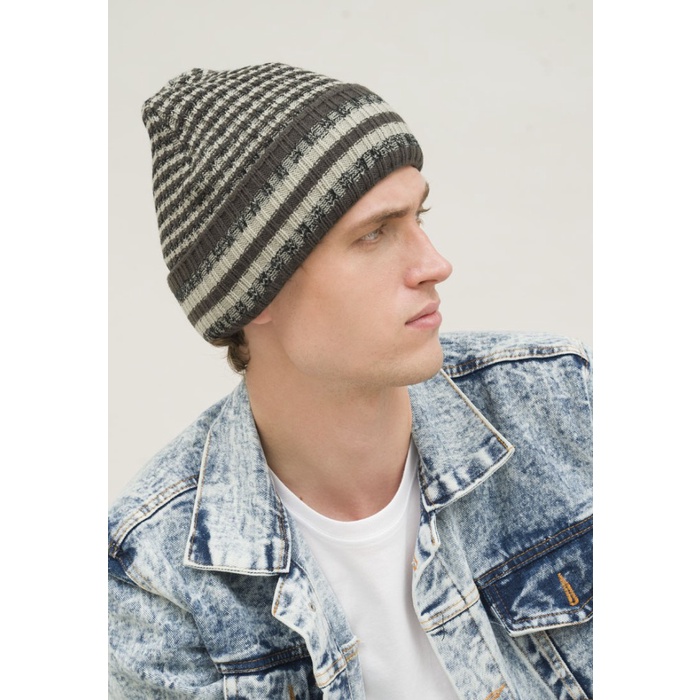 Topi Kupluk Rajut Beanie Hat Polos Topi Gunung Hitam Garis