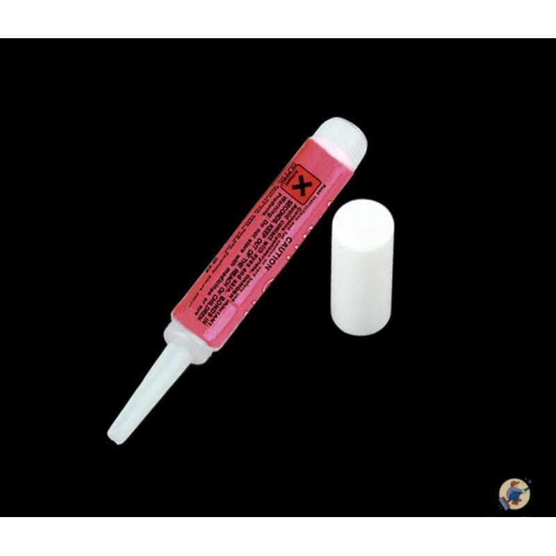 lem kuku palsu tahan 2 bulan kuat tahan lama