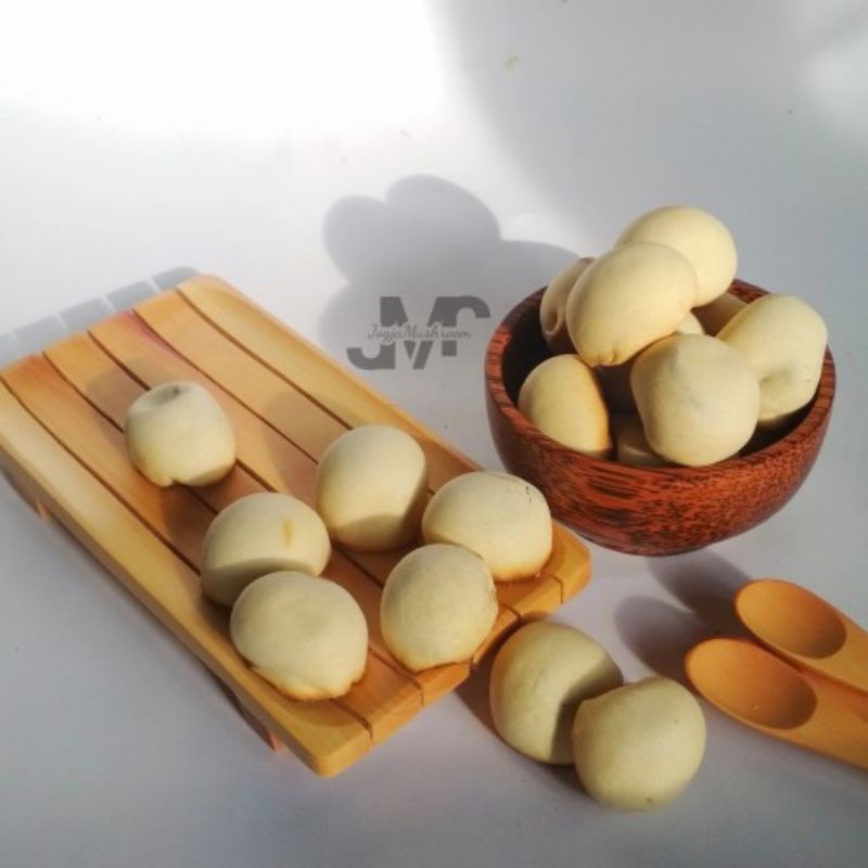 

Piscoklegit_ Kue Mino Nopia Mino Jumbo Manis Legit Isi 10 Butir Besar -Snack Jajanan Kue Telur Gajah