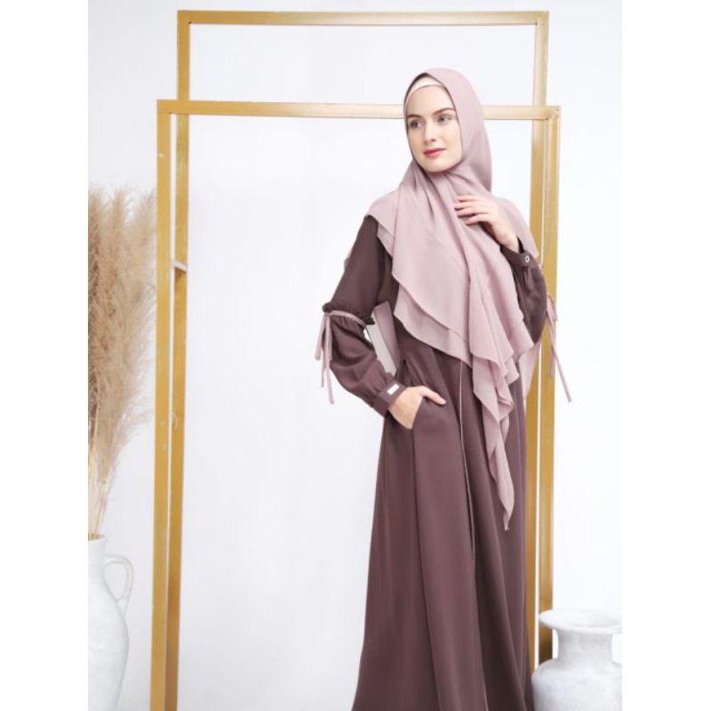 HUMAIRA by Akifa Limited Edition