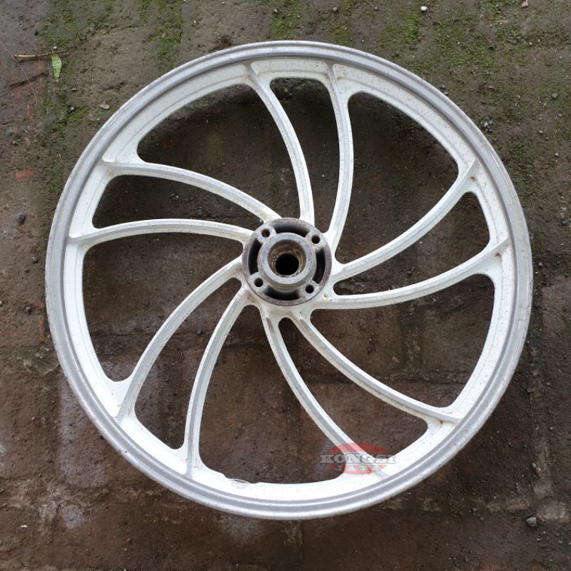 VELG DEPAN SUZUKI MERK CEFIRO BARU STOK LAMA RING 17