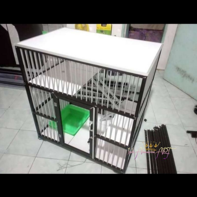 Kandang Hewan Peliharaan Model Simpel Minimalis Pintu 1 Bahan Alumunium