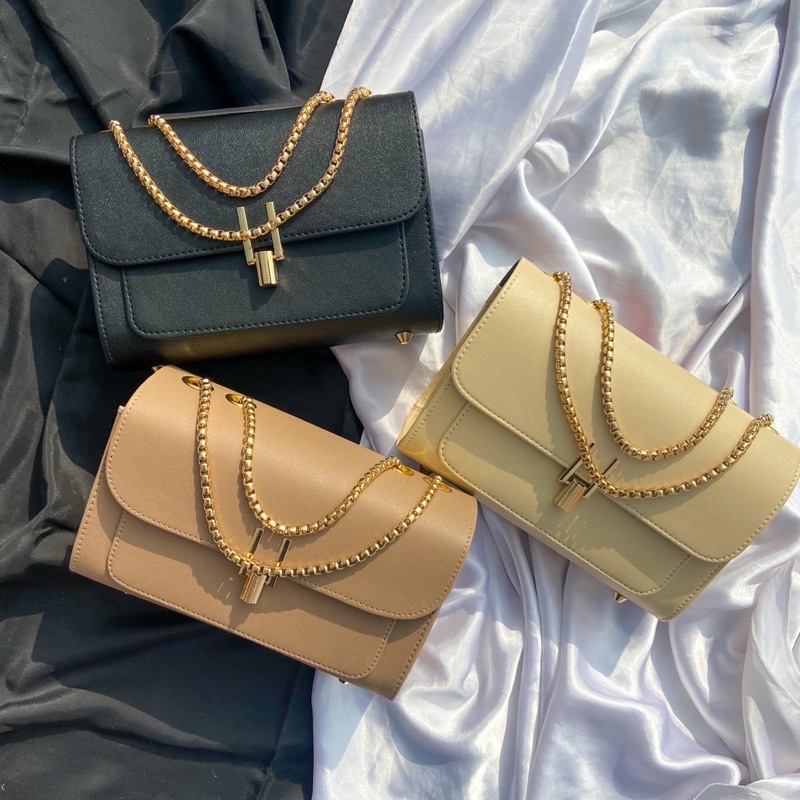 KADO PACAR TAS SELEMPANG CEWEK HAMPERS [KDW020] TAS 2525 OUTFIT CEWEK