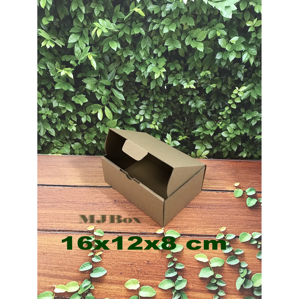 

Kardus 16x12x8 cm......Die Cut