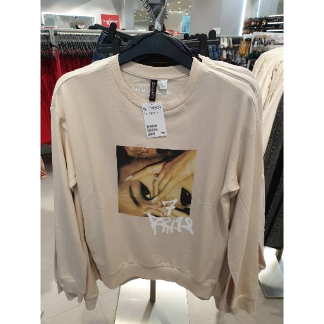 ariana grande h&m sweatshirt