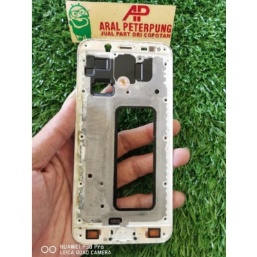Frame LCD Dudukan LCD Tempat LCD Samsung J7 Plus C710f Ori Copotan HP