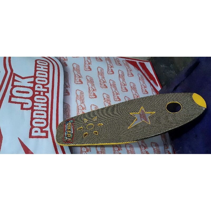 Jok jupiter z burhan karbon lubang bintang