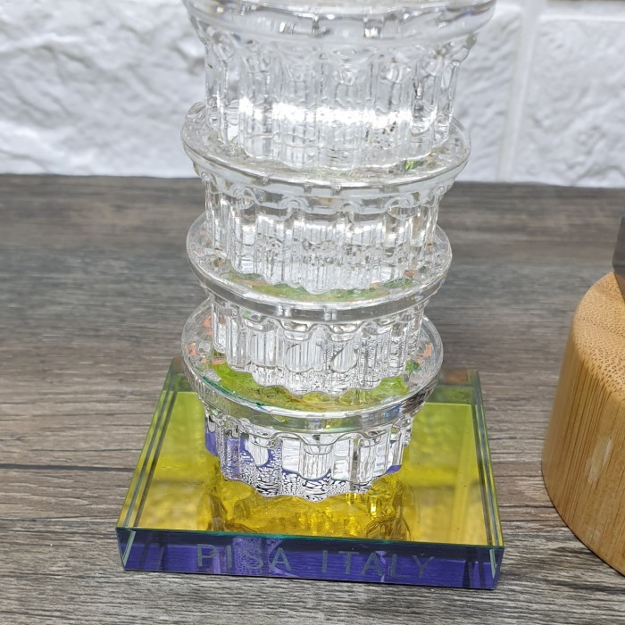 Souvenir Crystal Pisa Italy 16Cm oleh oleh Italy Menara Pisa kristal