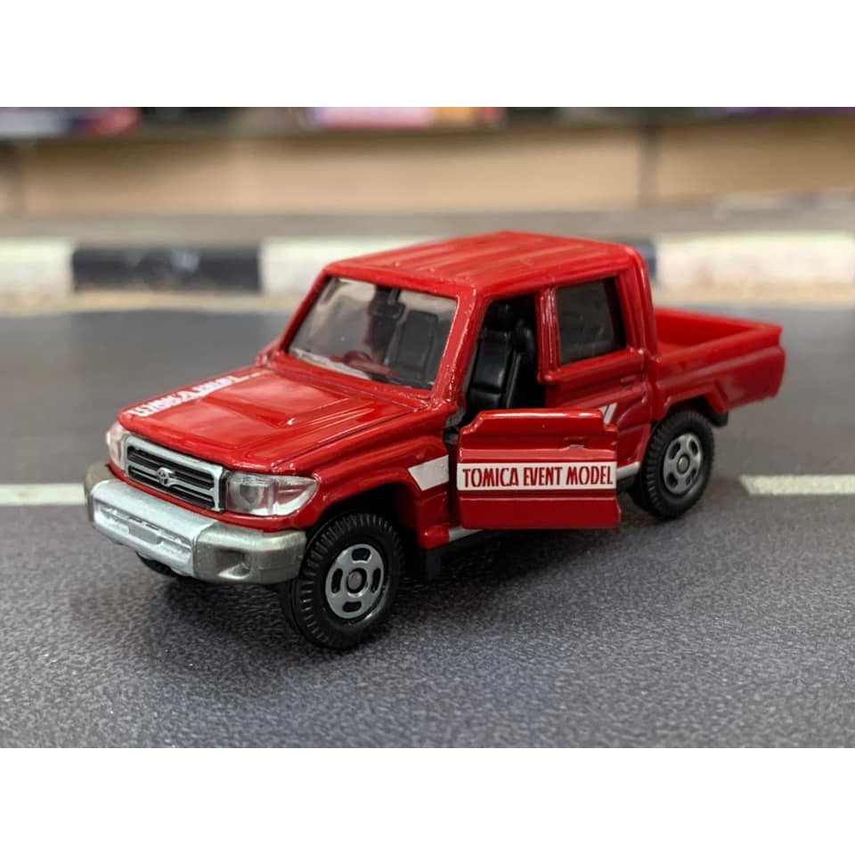 Tomica Event Model 11 Toyota Land Cruiser Merah