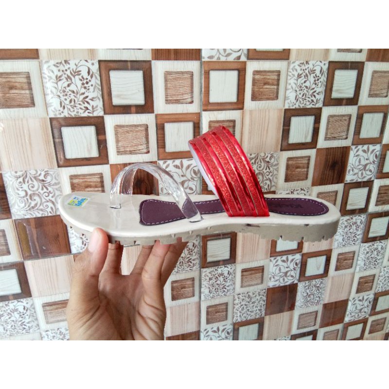 KICKERS SANDAL WANITA JAPIT KACA