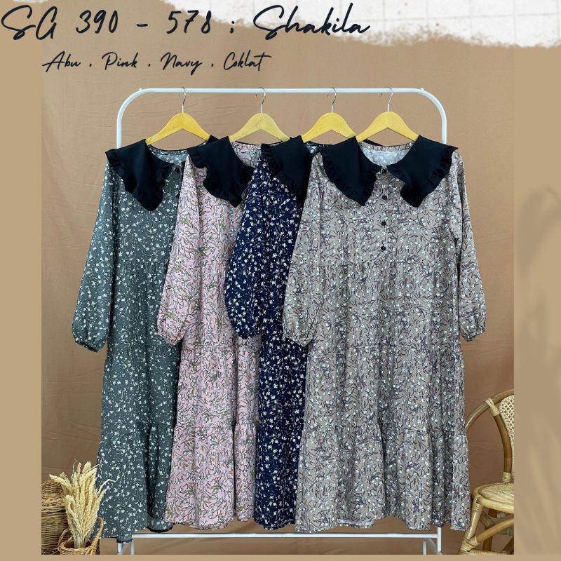 Midi Bunga Shakila Kerah Korea Hitam