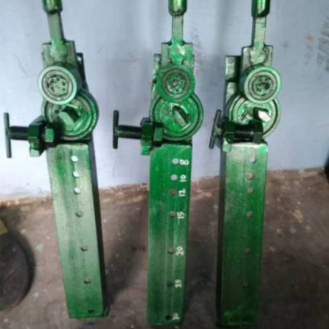 pembuat begel penekuk Alat pembuat begel penekuk besi beton