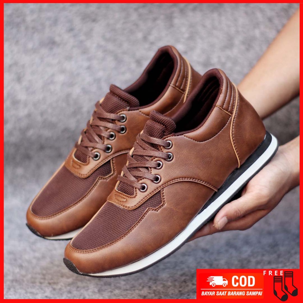MOLK|Sepatu Casual Sneaker Pria Santai Kuliah Original Brand Distro Kulit Pu Fashion Simple Cowok