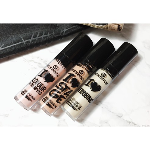 essence eyeshadow base