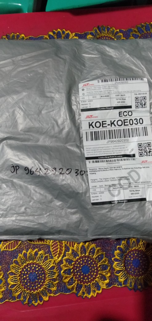 Kaos Pria - Kaos Batik - Print Monocrom - Hq