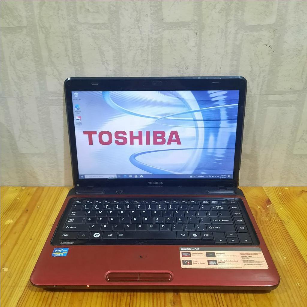 Laptop Toshiba Satelite L745 Core i5 - 2410M SSD 256Gb Ram 4Gb Windows 10