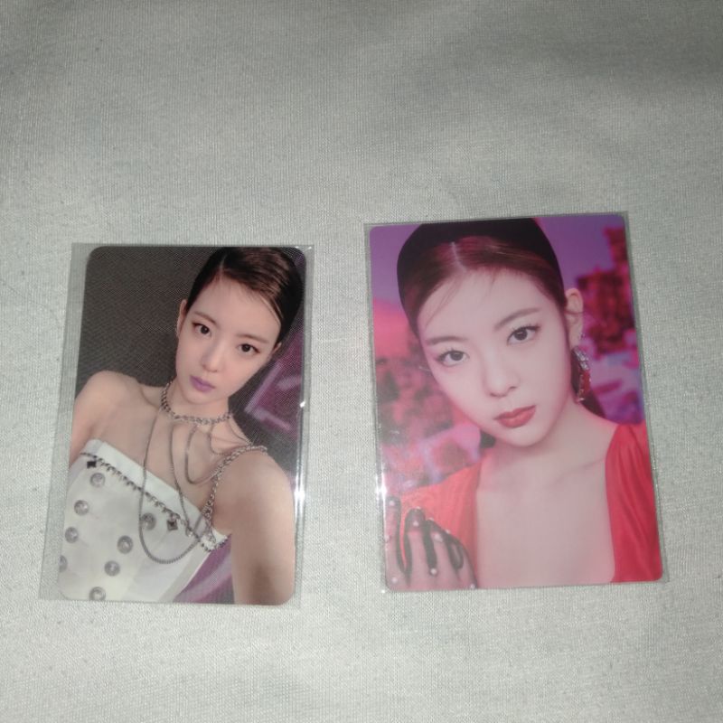 Choi Jisu / Lia ITZY Guess Who withfans & limited edition photocard [pair]