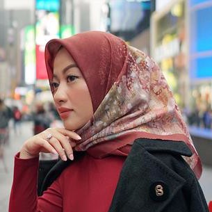 buttonscarves x allyssa hawadi NEW YORK REBORN