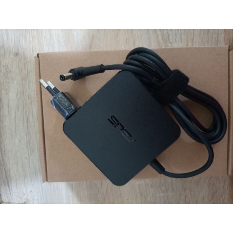 Adaptor Charger Asus A450A A450C A450CA A450L A550A A550C 19v 3.42A