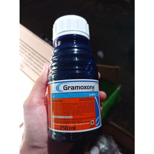 Gramoxone 250ml obat rumput liar