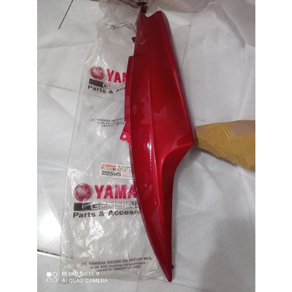 cover body belakang sebelah kiri  mio smile sporty merah ori yamaha