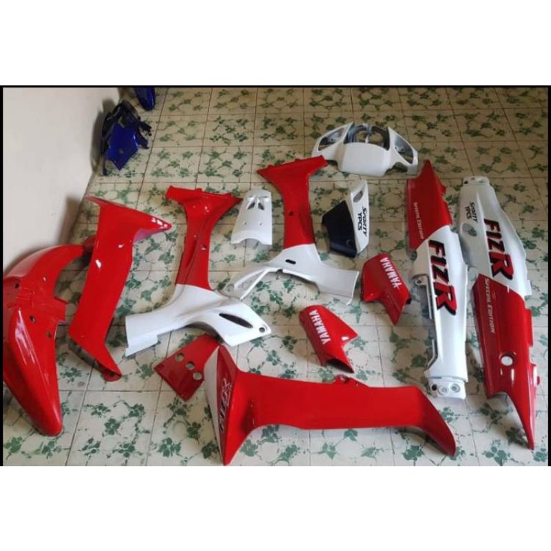 body halus set fiz r malboro merah putih