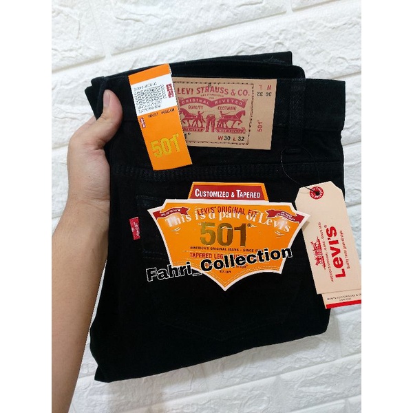 promo cuci gudang celana jeans pria lois warna hitam pekat// celana jeans lois// celana jeans pria p