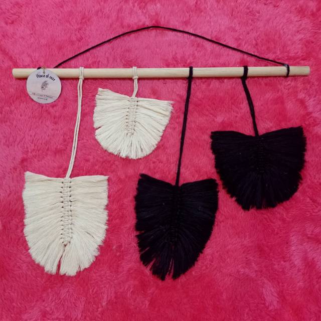 Hiasan macrame daun