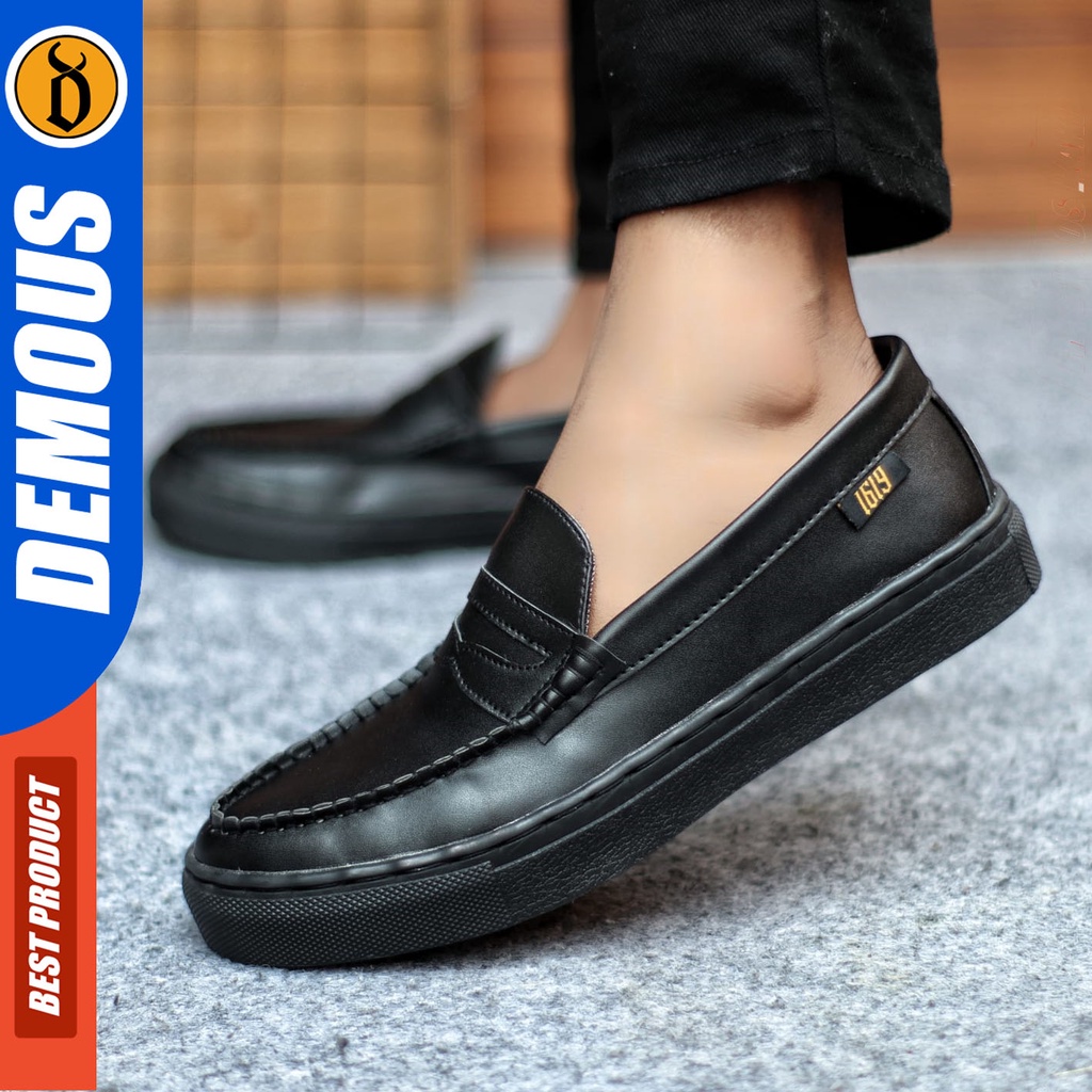 Sepatu Sneakers Pria Sepatu Casual Pria Kulit Pu Sepatu Kerja Kuliah Kondangan Sepatu Hitam Pria DEMOUS TRAVIS