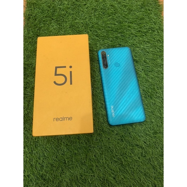 Handphone / Hp realme 5i ram 4 gb internal 64 gb fullset