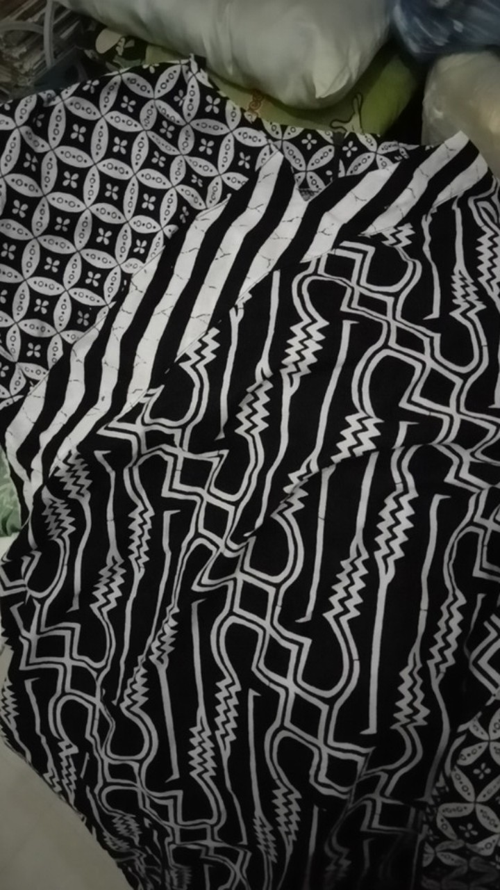 Tunik Batik Jumbo Xxxl Ld 110 Tunik Monokrom Miring Tunic Batik Kantor Seragam Batik Kerja