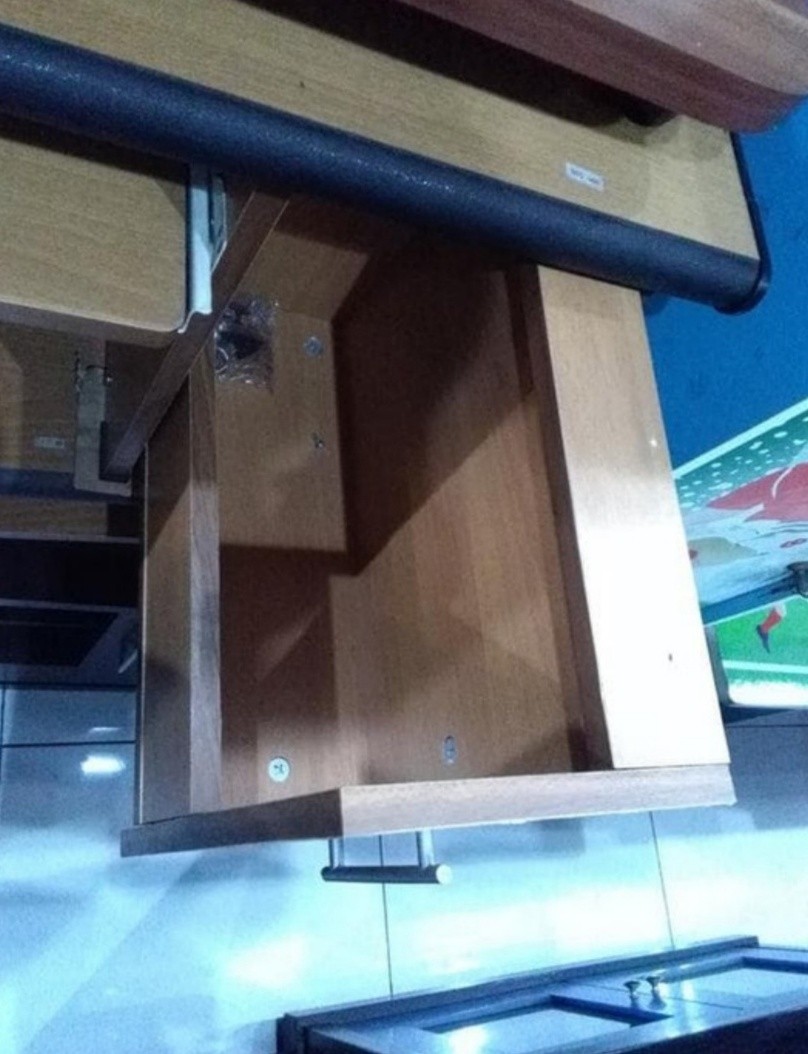 Meja Laptop Murah Laci Samping