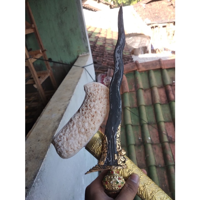 Keris singo barong warangka gayaman gading kw sepuh bsuk pada masa nya