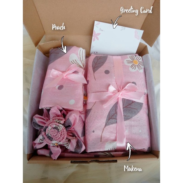 

Hampers lebaran/hampers ulang tahun/hampers kado ibu/mukena rayon bali