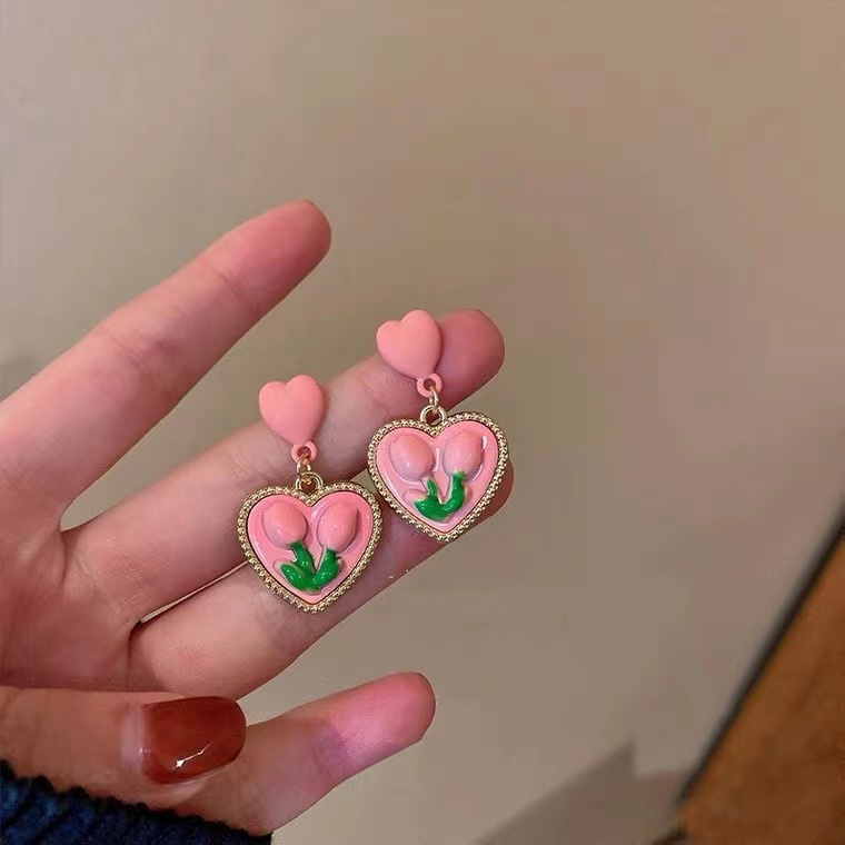 Anting Liontin Bentuk Bunga Tulip Warna Pink Gaya Retro