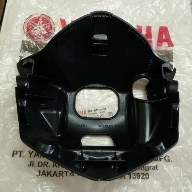 Cover Belakang Headlamp OLD VIXION 2010-2012 ORIGINAL YGP