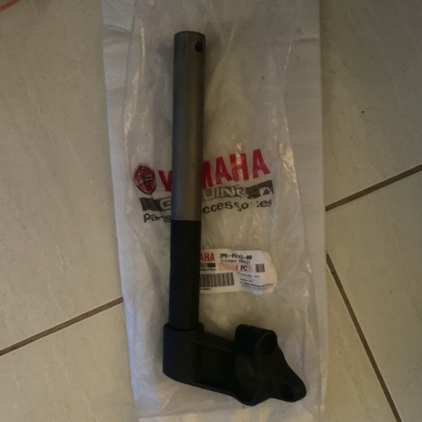 Stang Stir Jepit Kanan Yamaha R15 R 15 V2 2PK-F6122-00