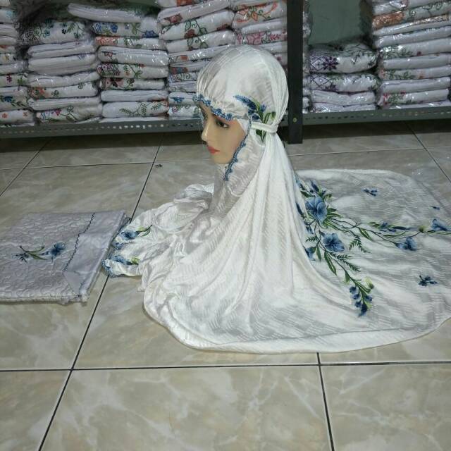 Mukena terusan sutra blitz bordir