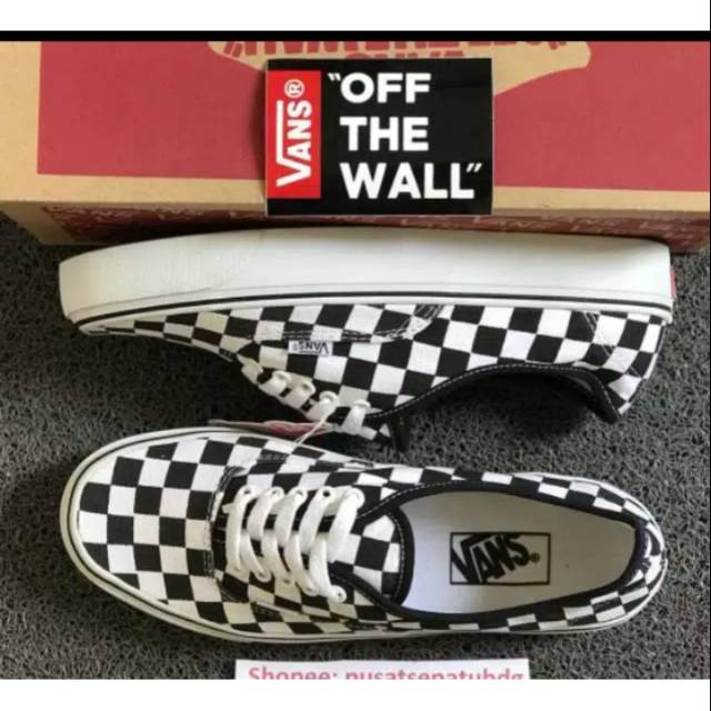 SEPATU43 VANS AUTHENTIC FULL BLACK HITAM POLOS WHITE PUTIH OLDSKOOL ERA